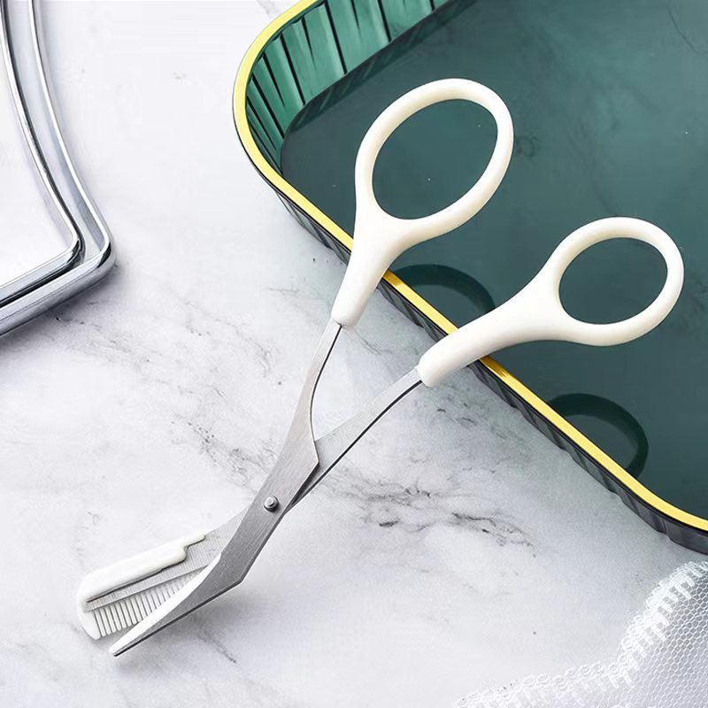 Eyebrow Trimming Knife With Comb Curved Moon Small Beauty Supplies Gadgets Eyebrow Trimming Knife With Comb Curved Moon Small Beauty Supplies Gadgets